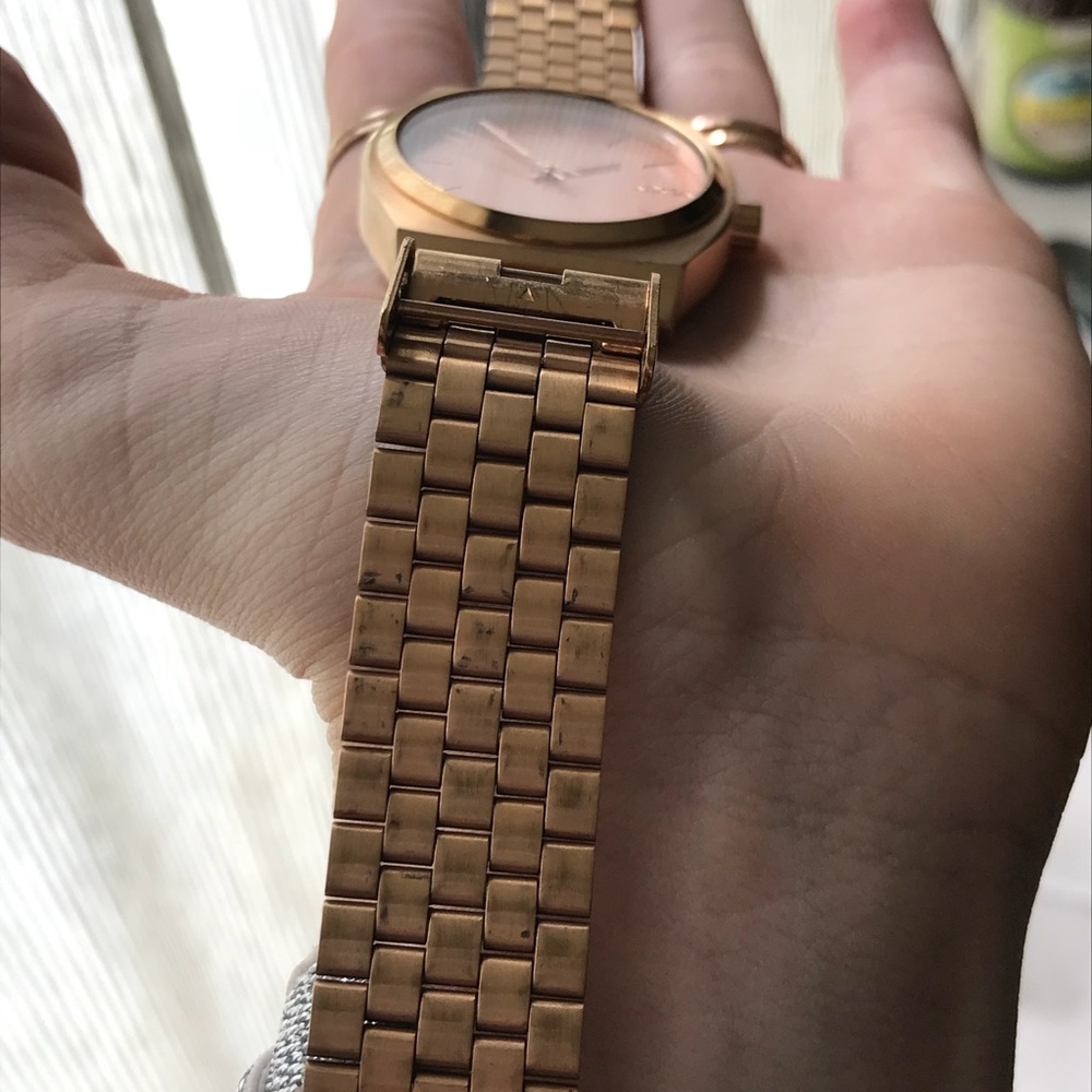 NIXON WATCH - Picture 6 of 7